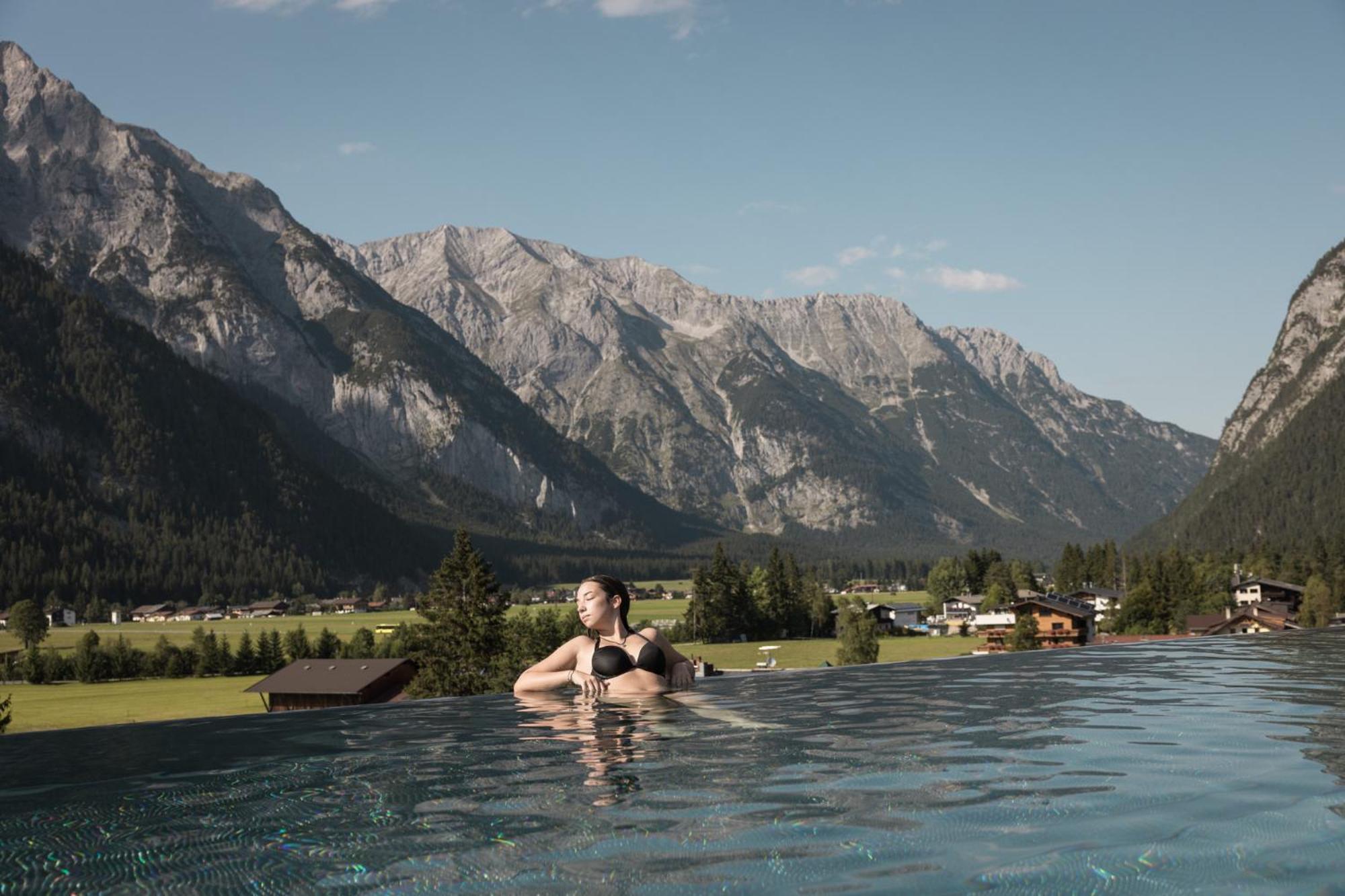 Hotel Kristall - Herzensmomente (Adults Only) Leutasch Esterno foto